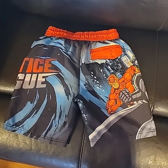LOT of boys swim trunks. Quicksilver & Justice League. - Picture 8 of 10